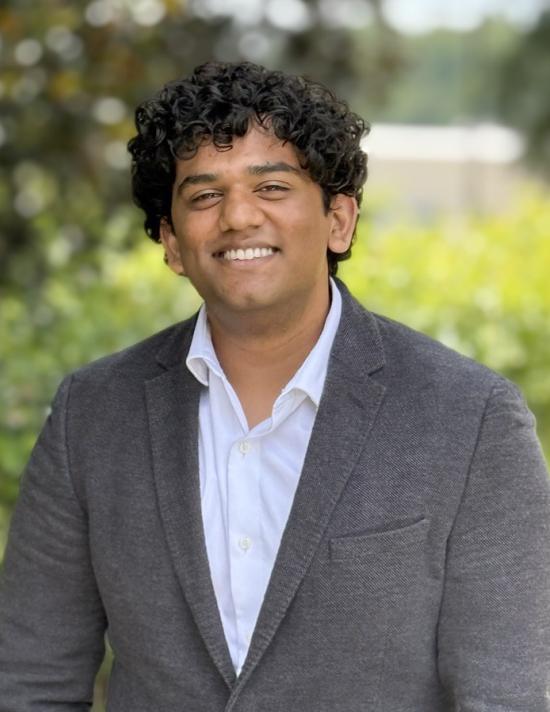 Samad Rangoonwala headshot