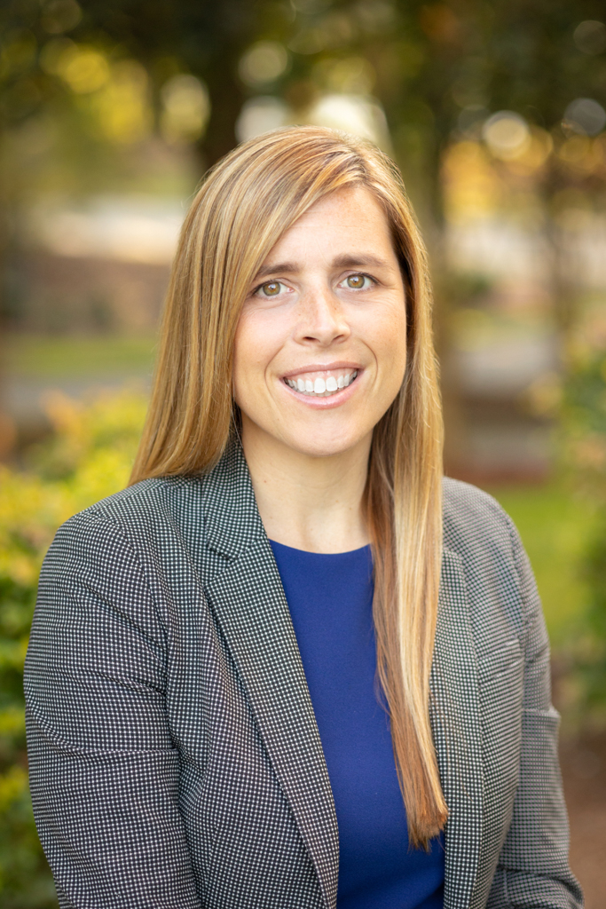 Lindsay Whitson headshot