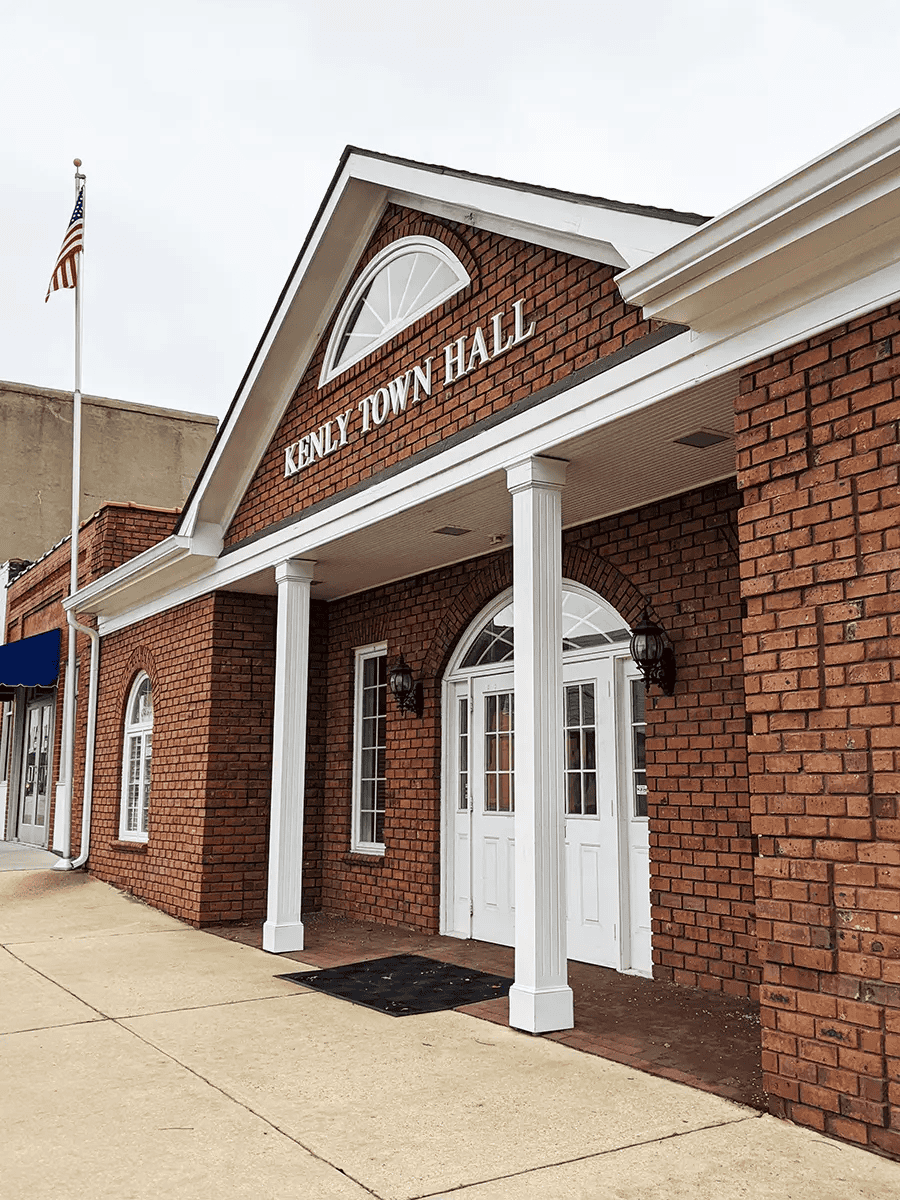 Kenly town hall building